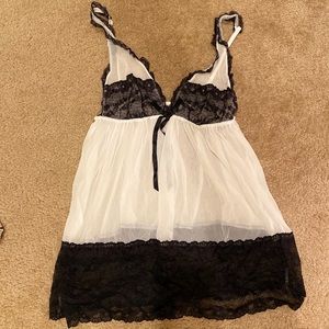 NEW WITH TAGS! Victoria's Secret Chemise